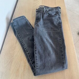 Levi’s Women’s 720 High Rise Super Skinny Jeans, Faded Black, SIZE: 28